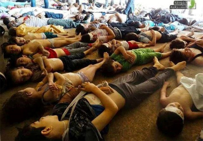 Jenazah anak-anak Suriah yang menjadi korban bom senjata kimia.
